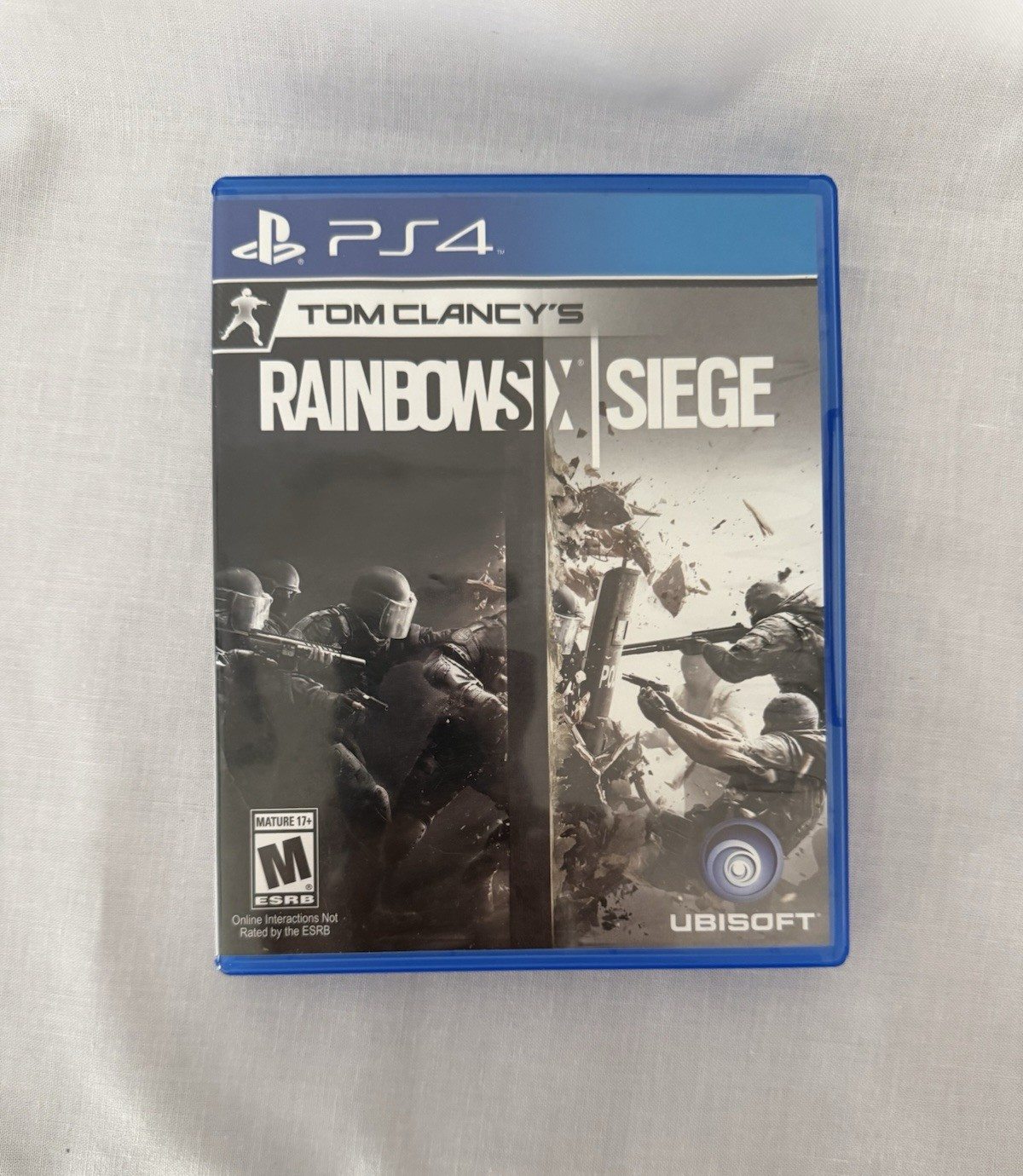 Tom Clancy's Rainbow Six Siege (PlayStation 4, 2015)