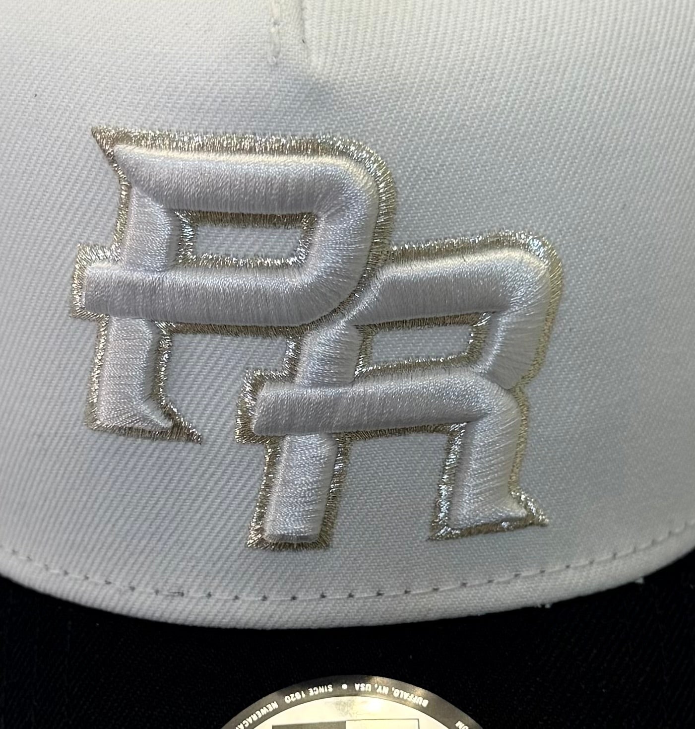 New Era 9FORTY Puerto Rico Crown the Country Adjustable - White/Black
