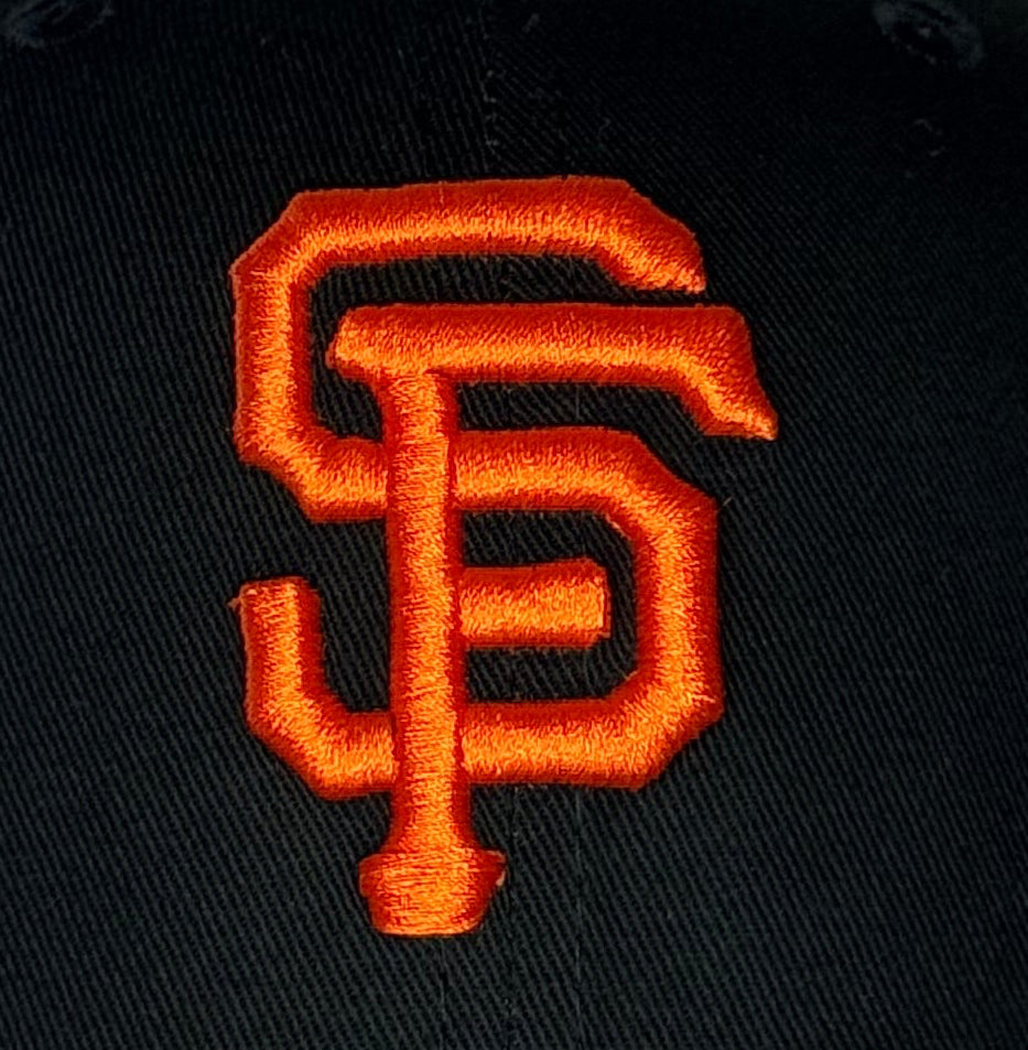 New Era 9SEVENTY San Francisco Giants Trucker Snapback Hat – Black / White Mesh