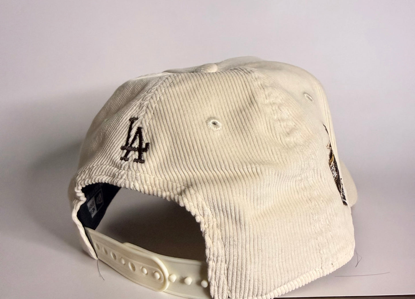 New Era 9FORTY A-Frame Sugar & Spice Los Angeles Dodgers 2020 World Series Champions Corduroy Snapback Hat – Khaki /Brown