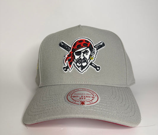 Mitchell & Ness Pittsburgh Pirates Era Flip Heritage Series Pro Pinch Snapback Hat – Grey/Grey