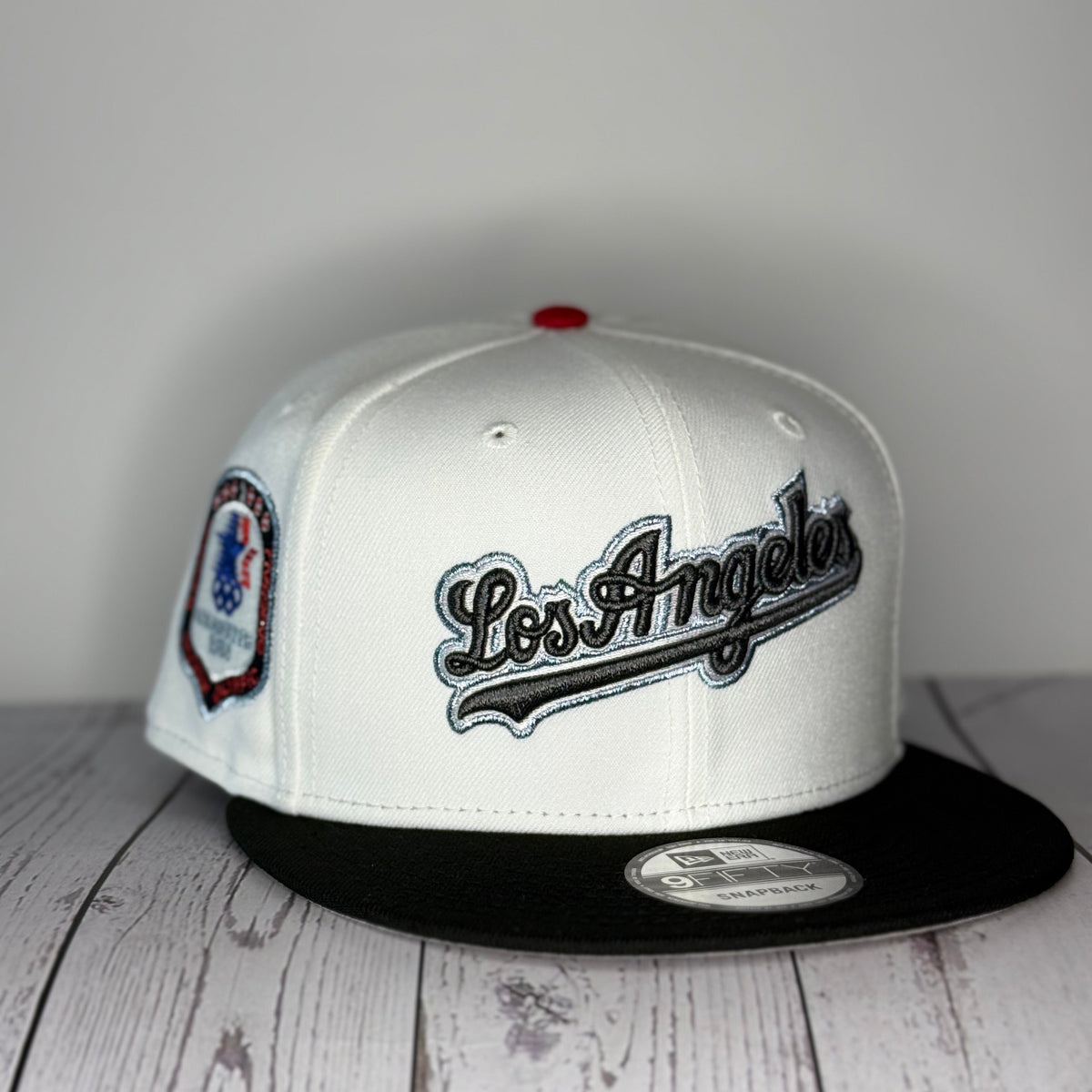 New Era 9Fifty White Script Los Angeles Dodgers Adjustable Snapback