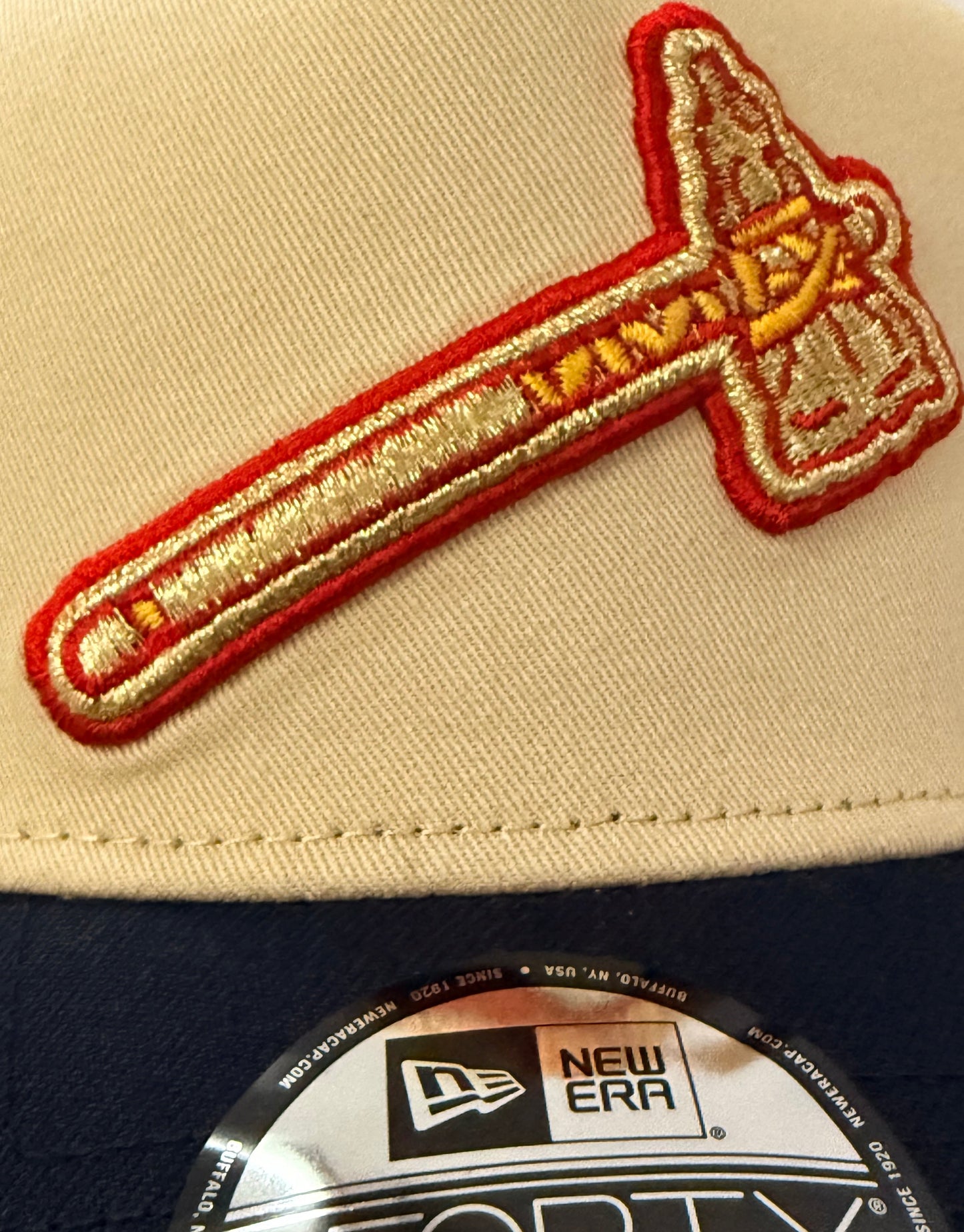 New Era 9FORTY Atlanta Braves Vegas Pop Adjustable Hat
