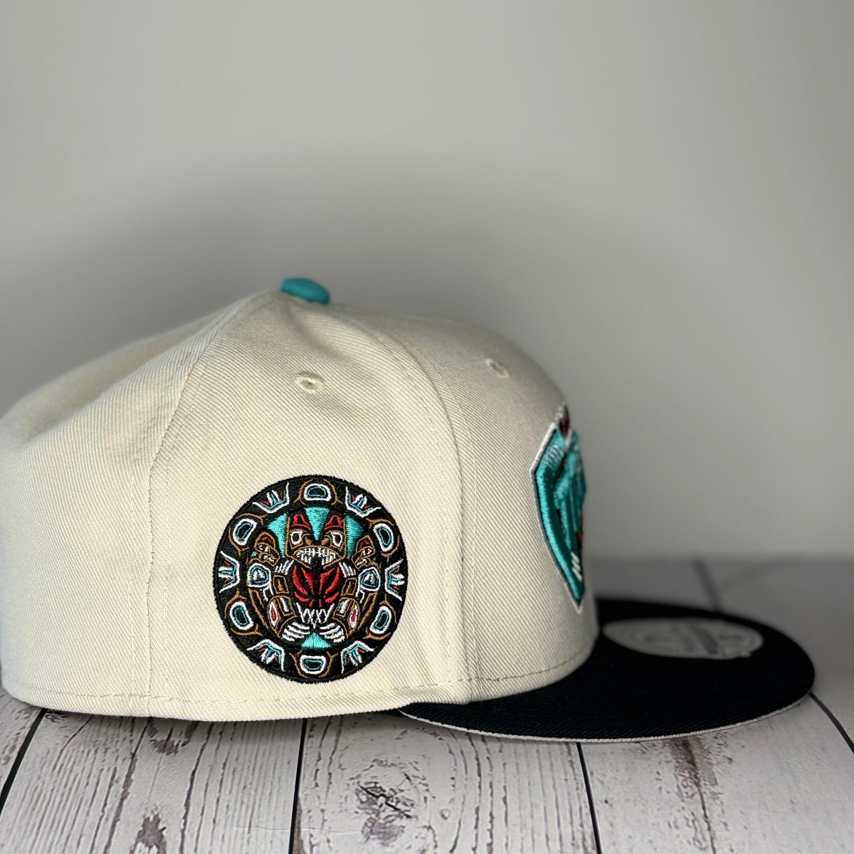 Mitchell & Ness Vancouver Grizzlies Fitted Hat