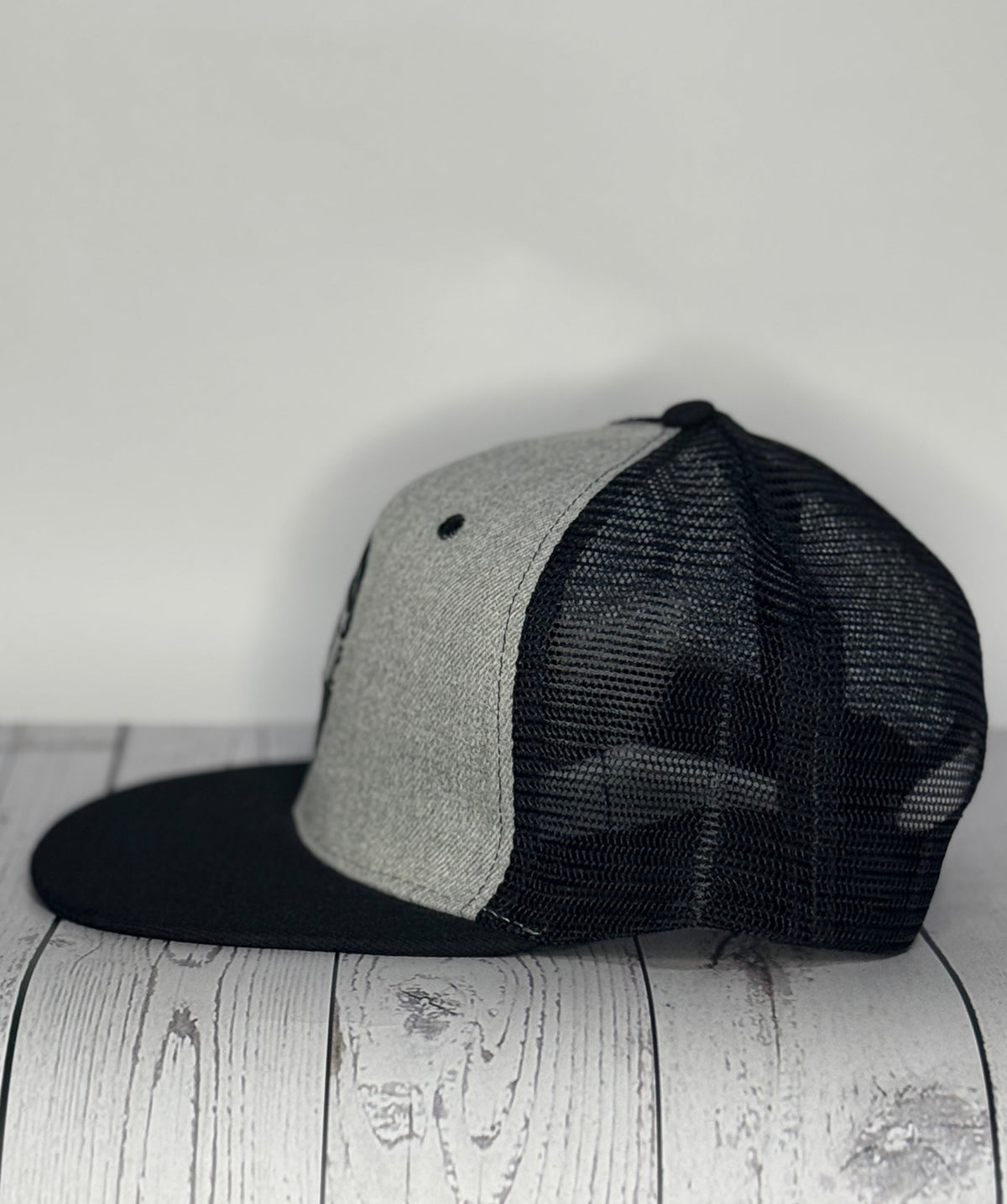 Bearded Style Trucker Hat - Gray & Black Snapback
