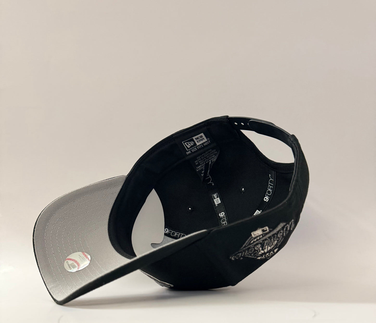 New Era 9FORTY Toronto Blue Jays Crown The City Liquid Titanium Adjustable Hat – Black/Black