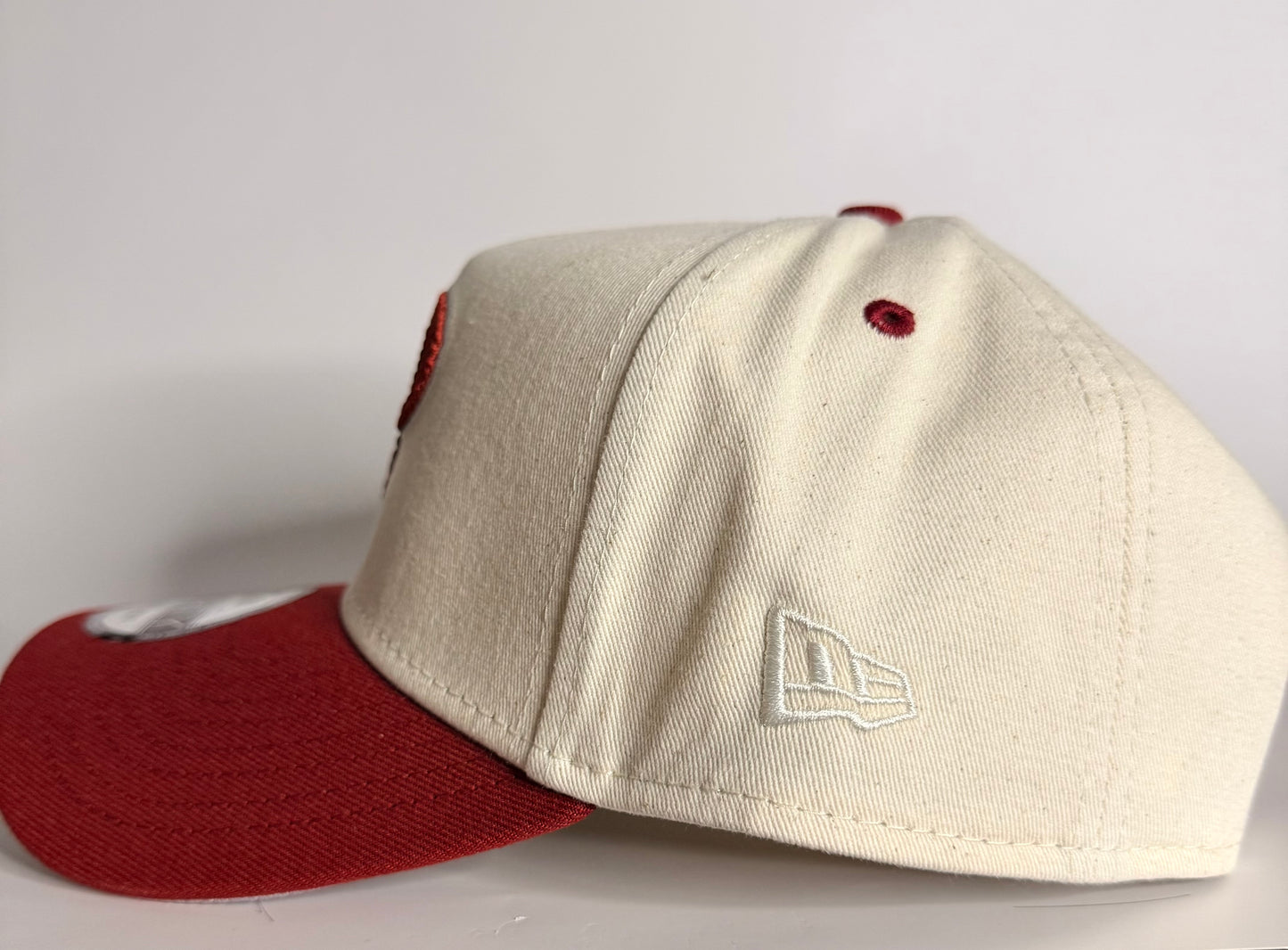 New Era 9FORTY A-Frame Sugar & Spice Philadelphia Phillies 1980 World Series Snapback Hat – Tan/Cardinal