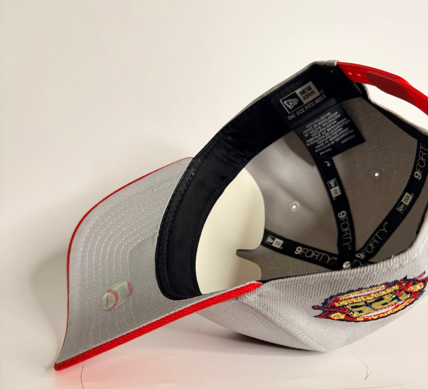 New Era 9FORTY St. Louis Cardinals Crown The City 2.0 The Lou Adjustable Hat – Grey/Red