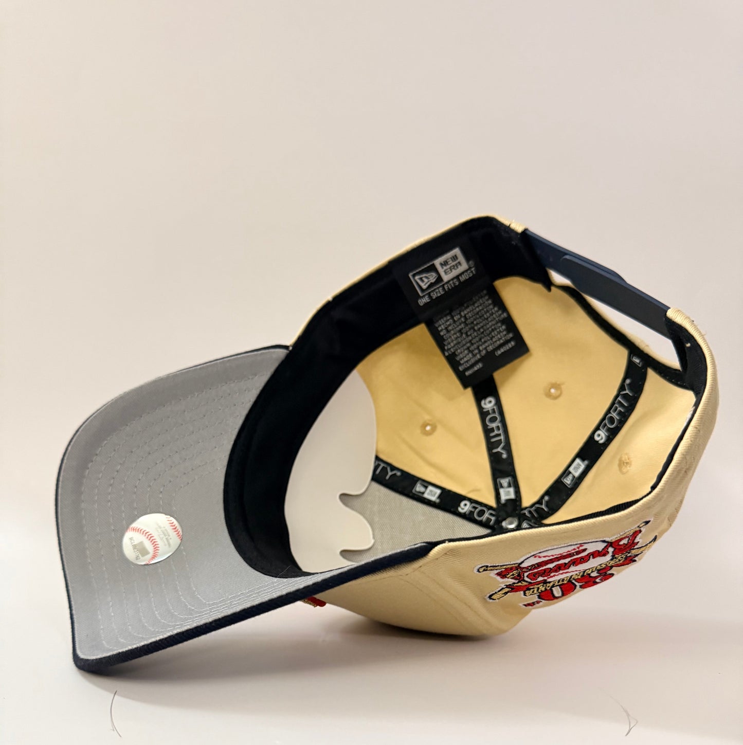 New Era 9FORTY Atlanta Braves Vegas Pop Adjustable Hat