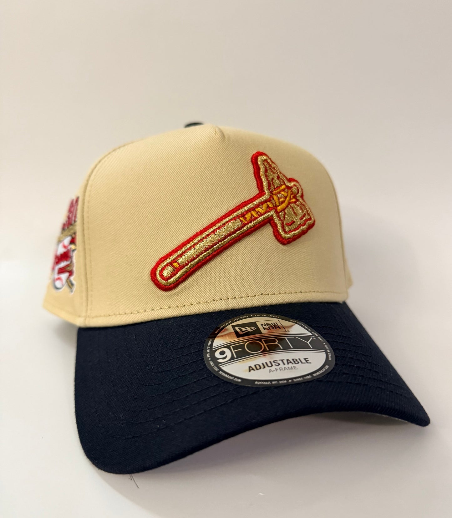 New Era 9FORTY Atlanta Braves Vegas Pop Adjustable Hat