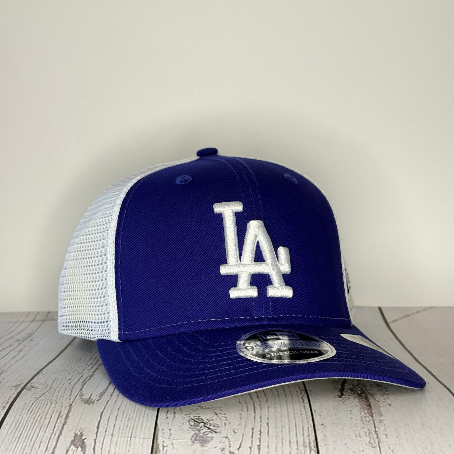 New Era 9SEVENTY Los Angeles Dodgers Trucker Snapback Hat Royal White Mesh