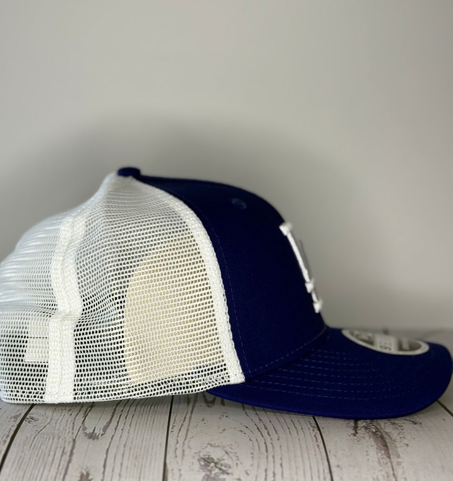 New Era 9SEVENTY Los Angeles Dodgers Trucker Snapback Hat Royal White Mesh
