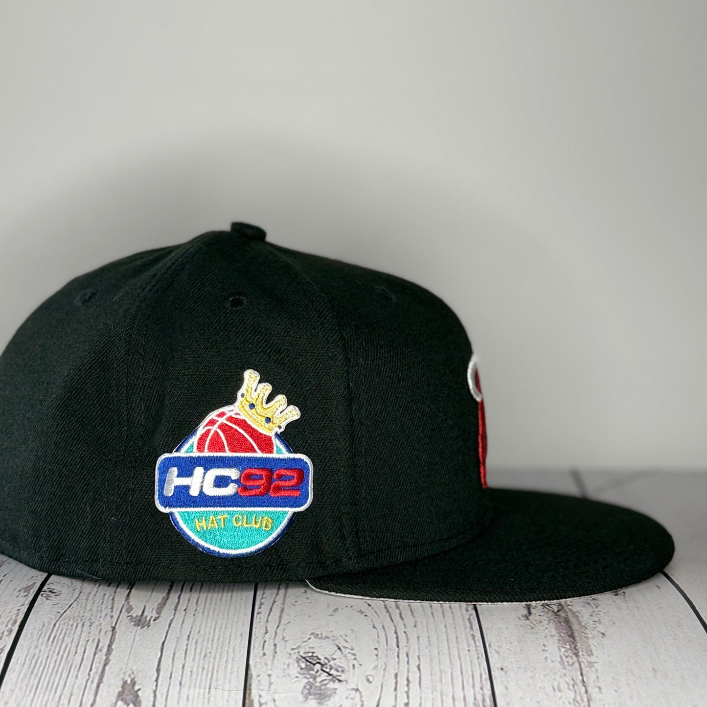 New Era 59FIFTY Miami Heat Fitted Hat - Brand New – Missing Gold Sticker