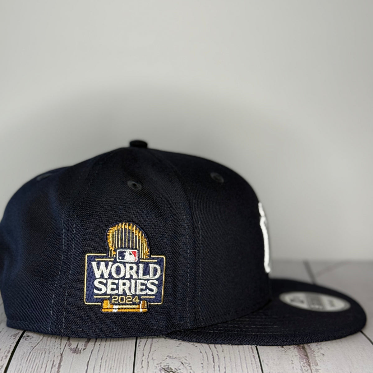New Era 9FIFTY New York Yankees 2024 World Series Side Patch Adjustable Snapback - Navy