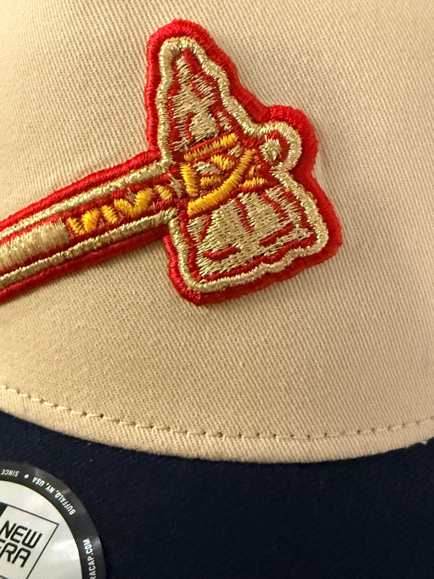 New Era 9FORTY Atlanta Braves Vegas Pop Adjustable Hat
