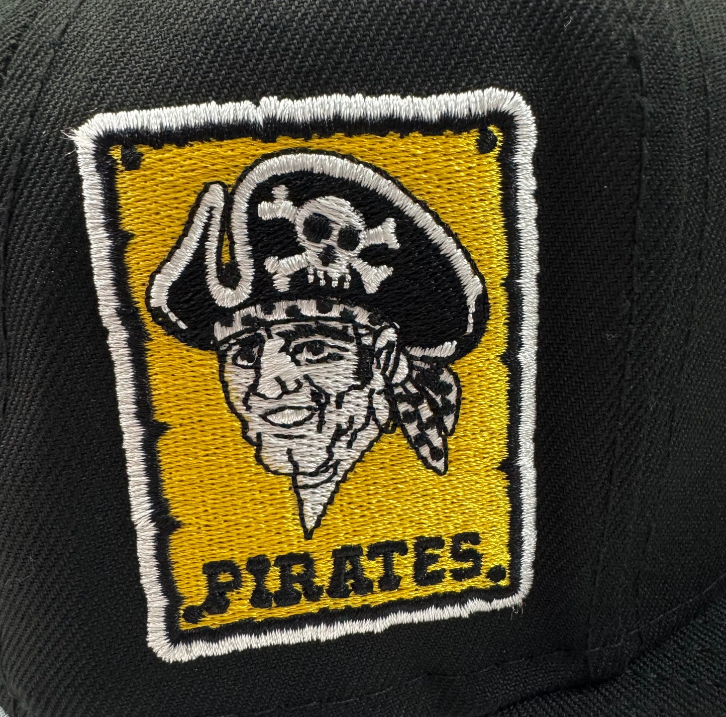 New Era 9FIFTY Pittsburg Pirates Side Patch Black Gray Bottom – Snapback