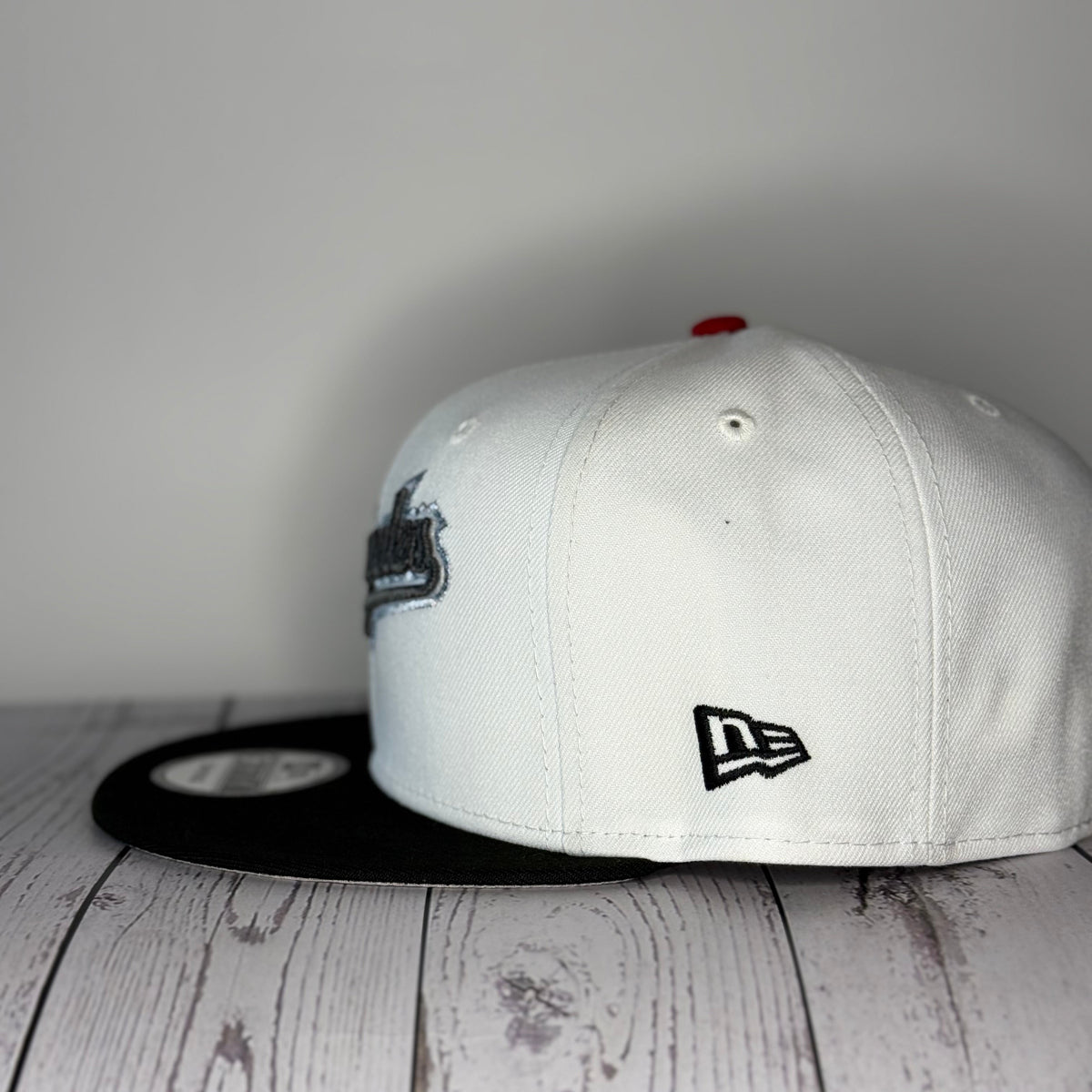 New Era 9Fifty White Script Los Angeles Dodgers Adjustable Snapback
