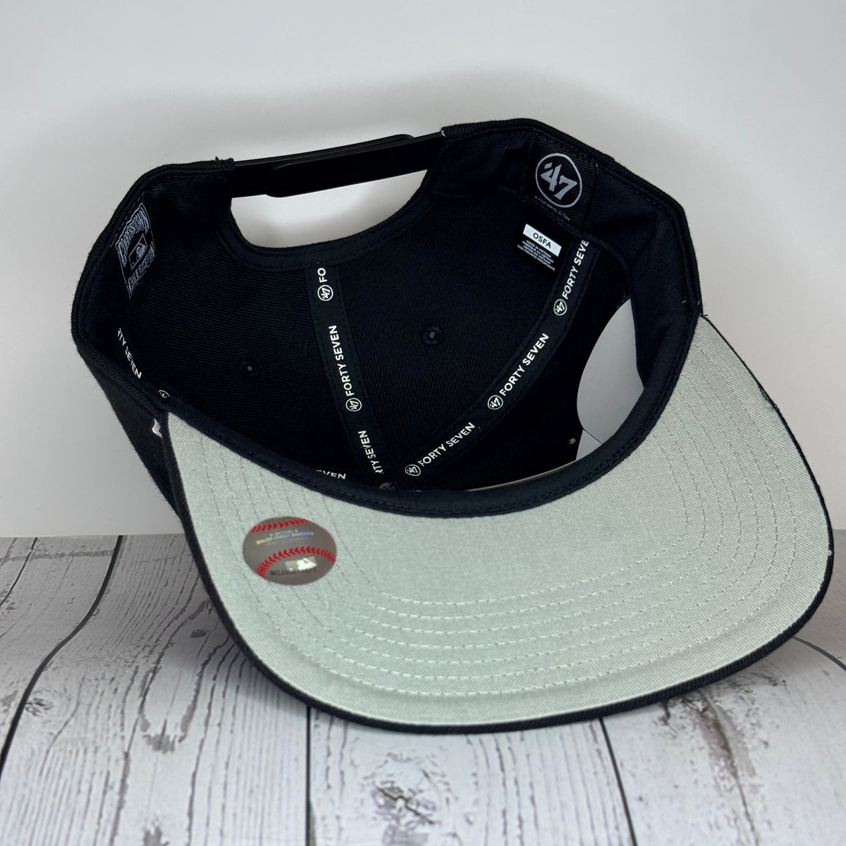 '47 Brand Black Dome Sureshot Captain Atlanta Braves Snapback Hat - Black