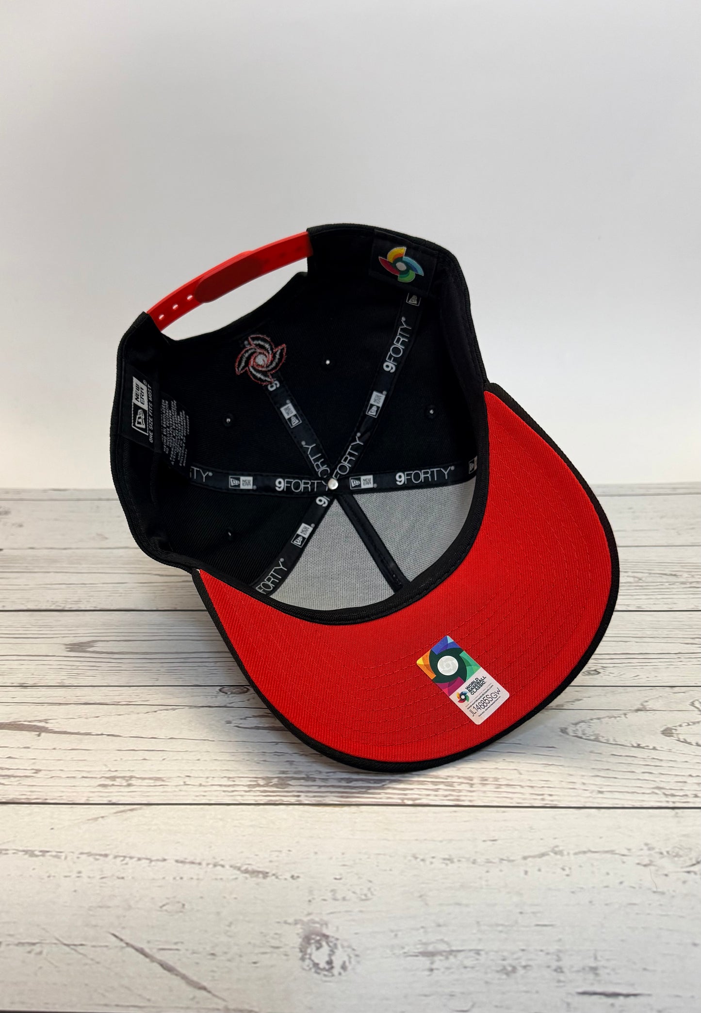 New Era 9FORTY Puerto Rico Crown the Country Adjustable - Black