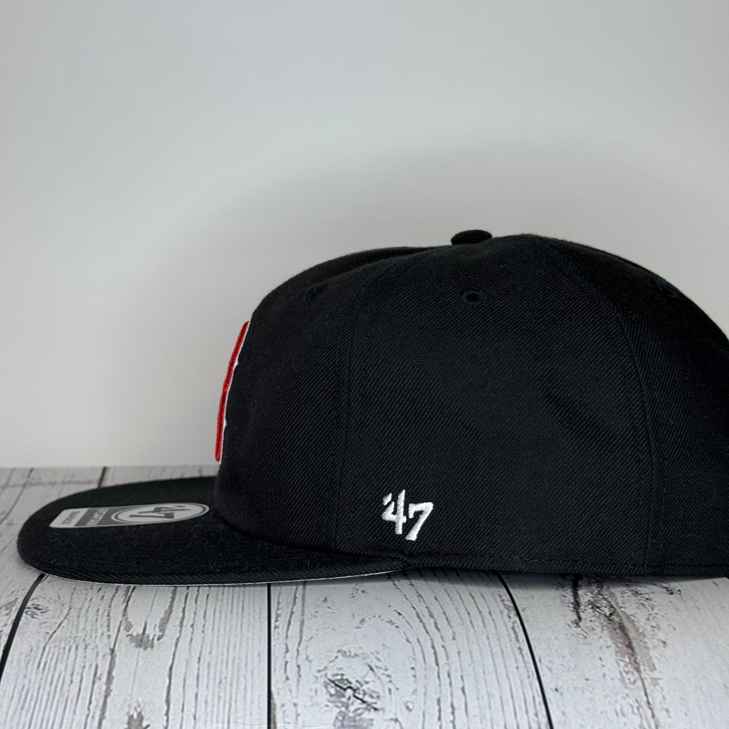 ‘47 Brand Black Dome Sureshot Captain Boston Red Sox Adjustable Hat - Black