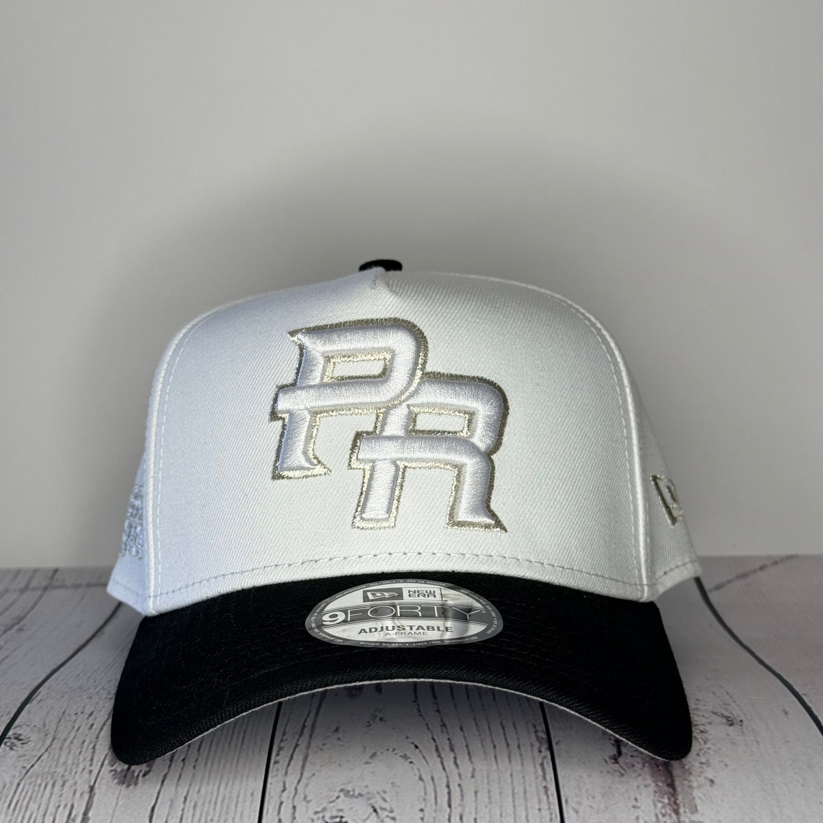 New Era 9FORTY Puerto Rico Crown the Country Adjustable - White/Black