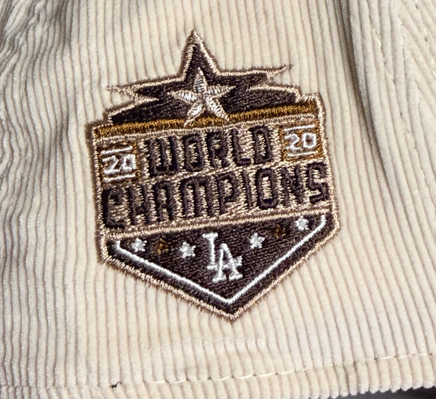 New Era 9FORTY A-Frame Sugar & Spice Los Angeles Dodgers 2020 World Series Champions Corduroy Snapback Hat – Khaki /Brown