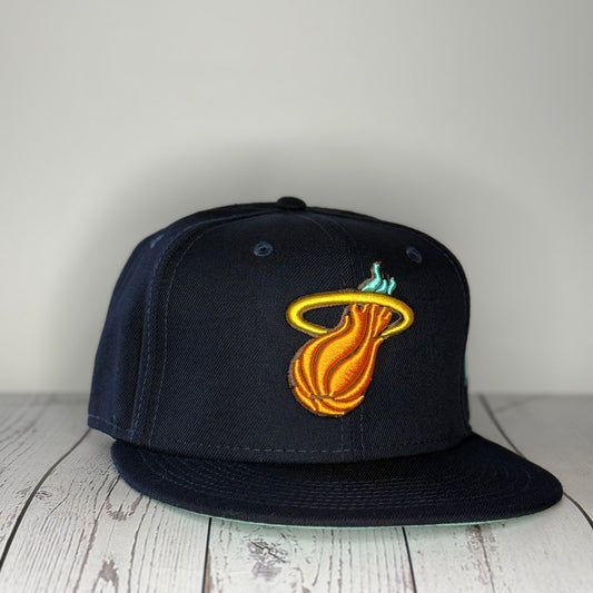 New Era 59FIFTY Miami Heat Fitted Hat - Brand New – Missing Gold Sticker