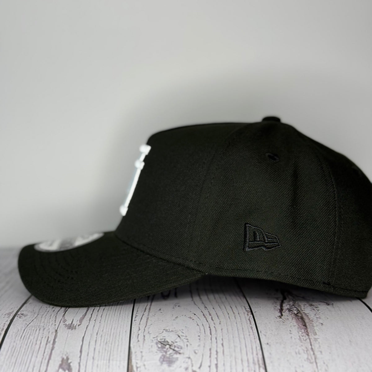 New Era 9FORTY A-Frame Los Angeles Dodgers Upside Down Adjustable Hat – Black