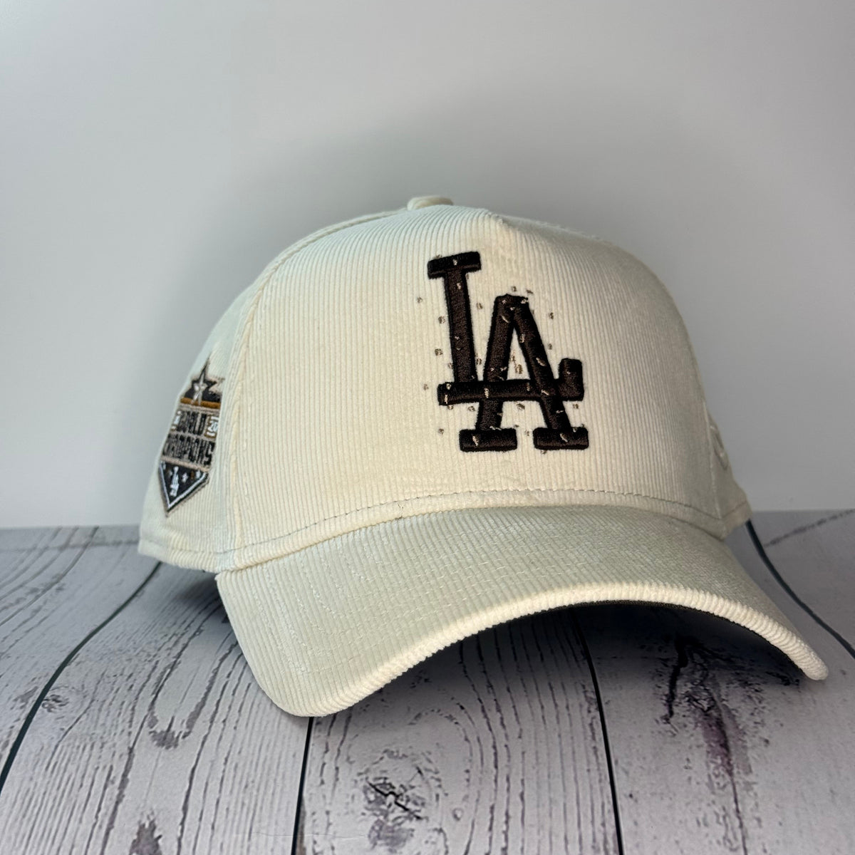 New Era 9FORTY A-Frame Sugar & Spice Los Angeles Dodgers 2020 World Series Champions Corduroy Snapback Hat – White /Brown