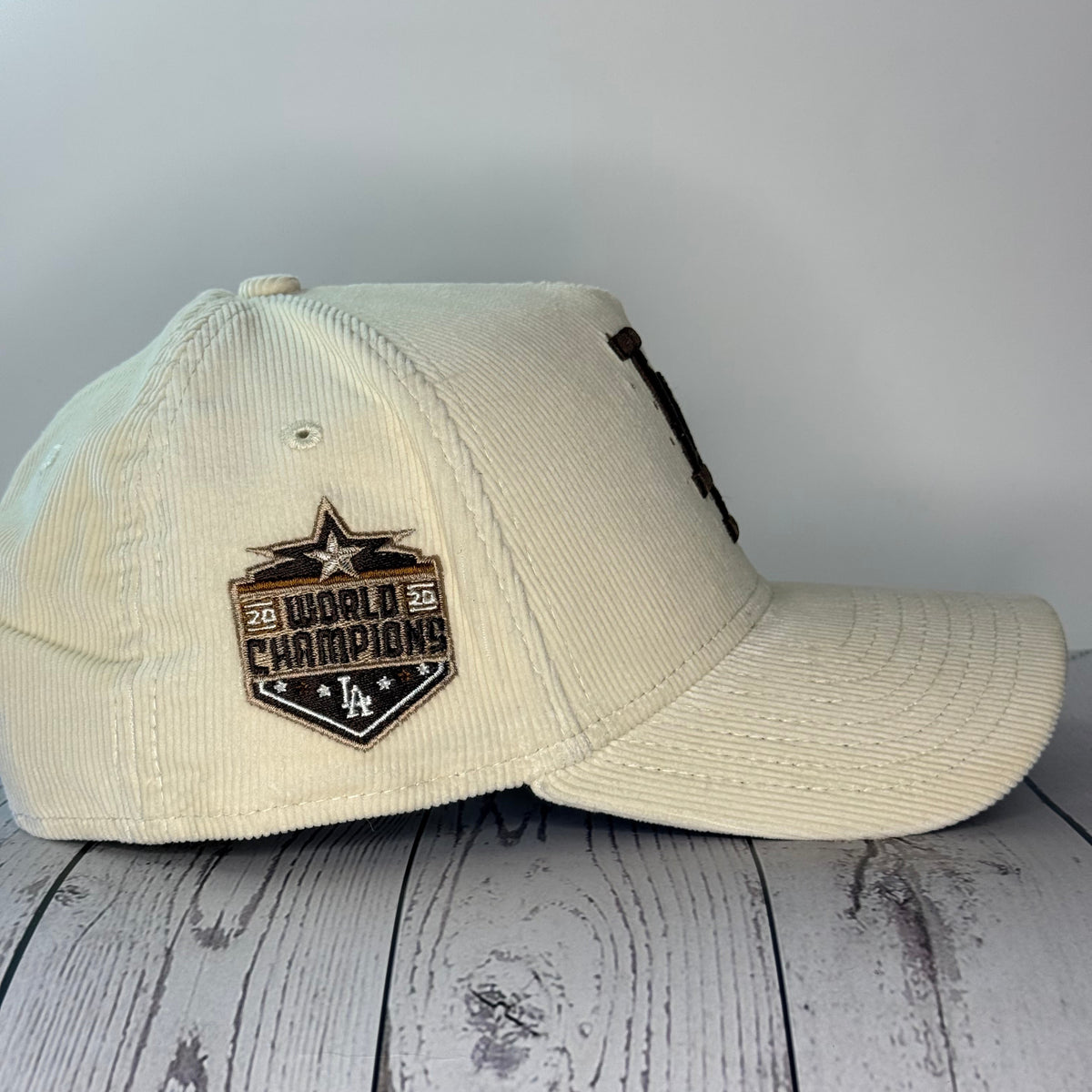 New Era 9FORTY A-Frame Sugar & Spice Los Angeles Dodgers 2020 World Series Champions Corduroy Snapback Hat – White /Brown