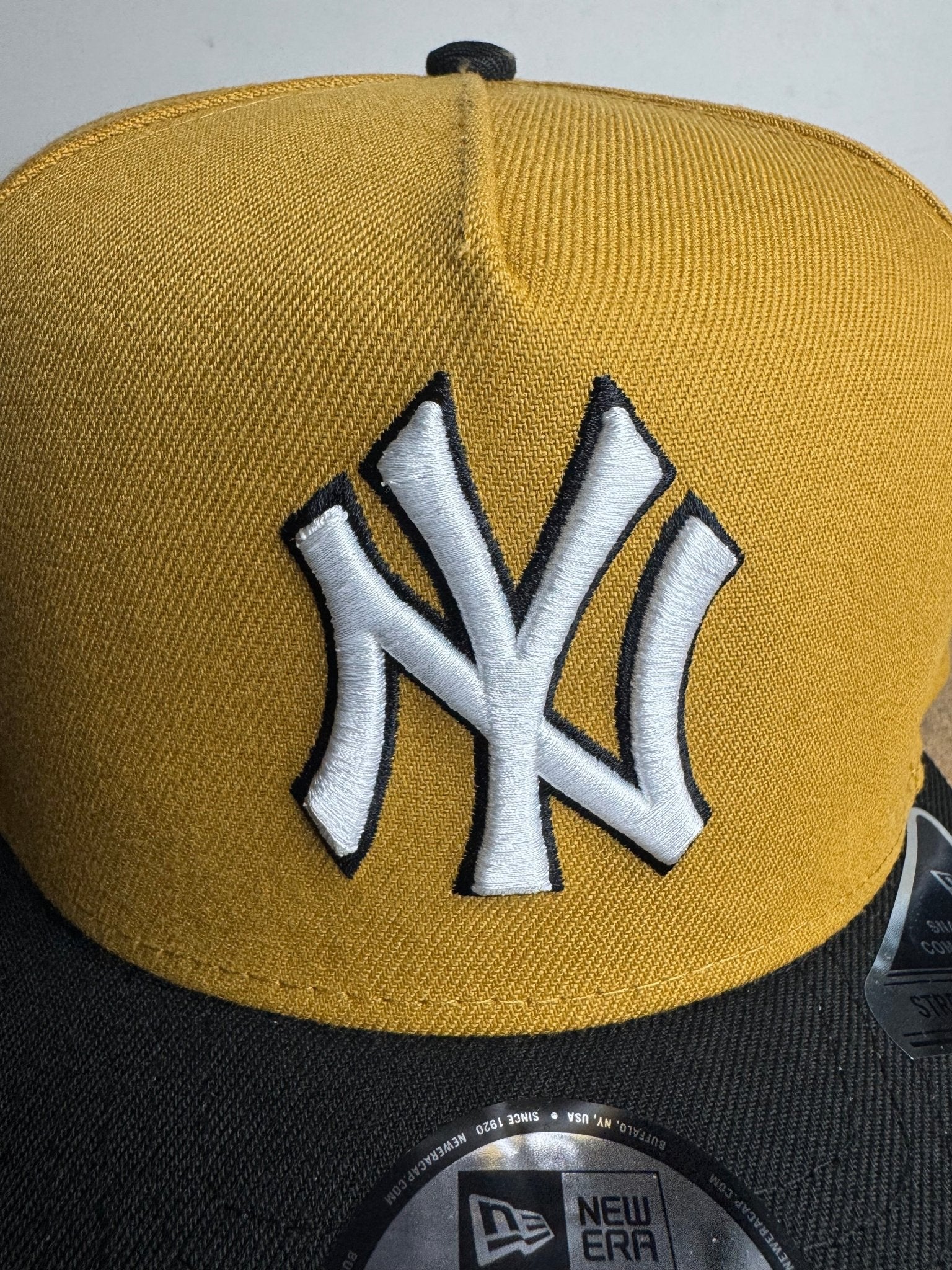 New Era 9FIFTY New York Yankees A - Frame Snapback Adjustable - ExclusiveCrowns
