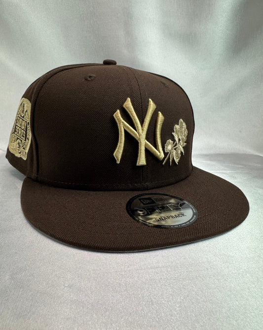 New Era 9Fifty New York Yankees Adjustable Snapback - ExclusiveCrowns