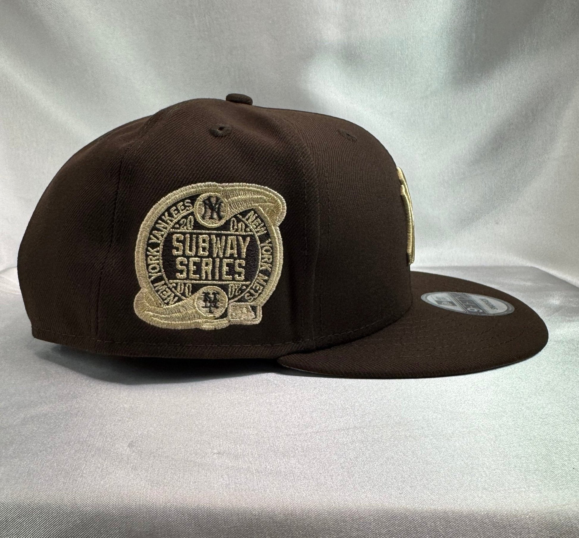 New Era 9Fifty New York Yankees Adjustable Snapback - ExclusiveCrowns